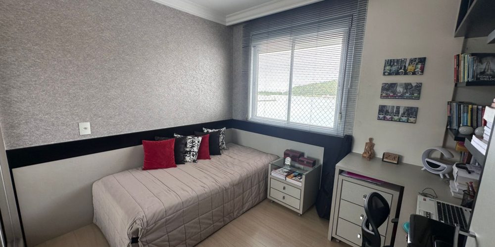 WhatsApp Image 2025-10-24 at 08.42.27 (1)