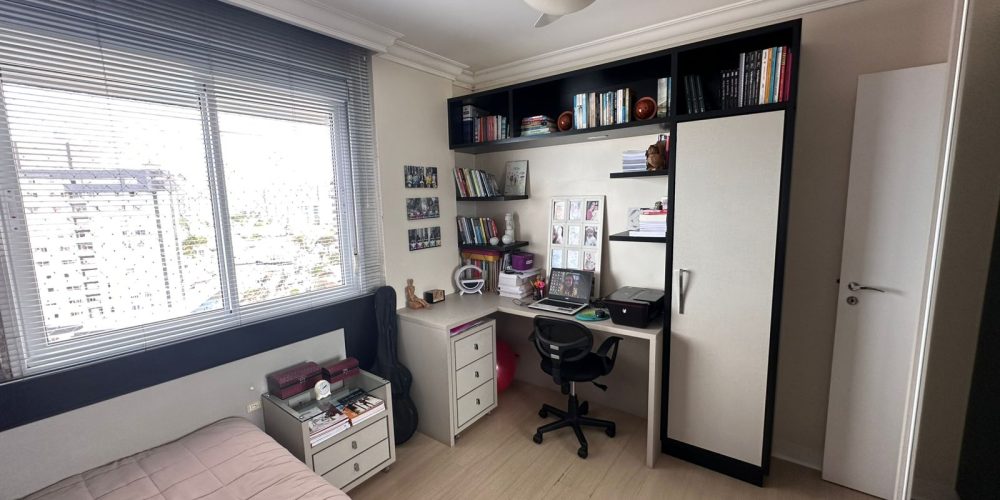 WhatsApp Image 2025-10-24 at 08.42.28